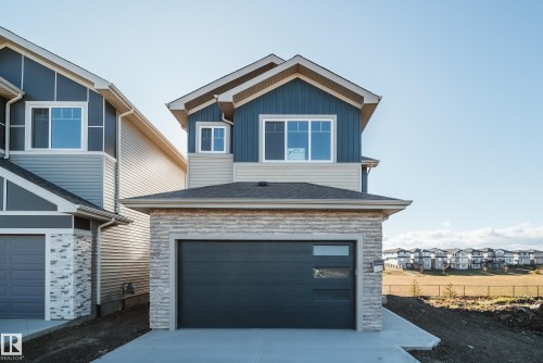 8515 183 Avenue Nw, Edmonton, AB 