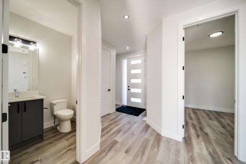 8515 183 Avenue Nw, Edmonton, AB 