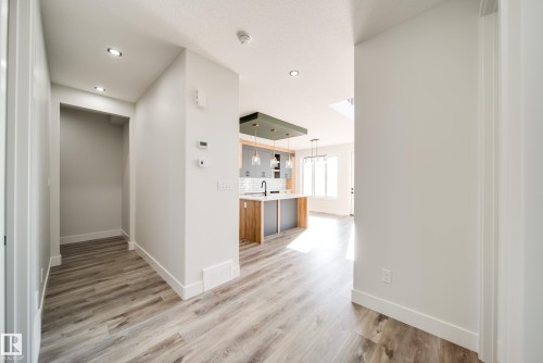 8515 183 Avenue Nw, Edmonton, AB 
