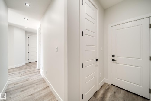 8515 183 Avenue Nw, Edmonton, AB 