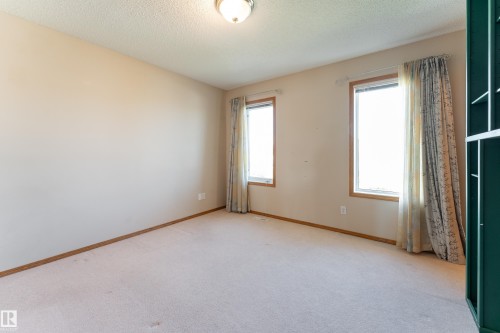 10820 178 Avenue Nw, Edmonton, AB 
