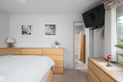 2408 115 Street Nw, Edmonton, AB - Indoor Photo Showing Bedroom