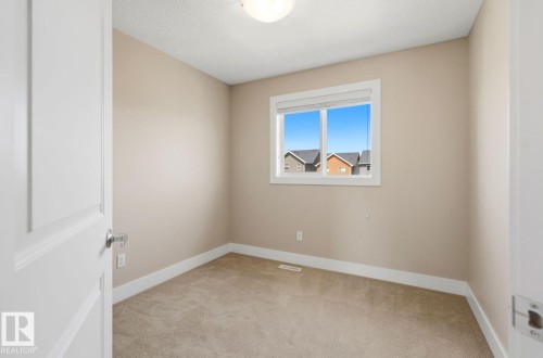 Empty room - 206 Southfork Drive, Leduc, AB - Indoor Photo Showing Other Room