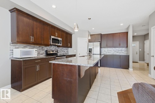 11827 56 Street Nw, Edmonton, AB 