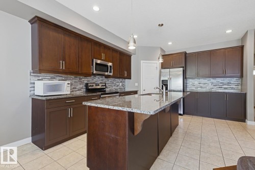 11827 56 Street Nw, Edmonton, AB 
