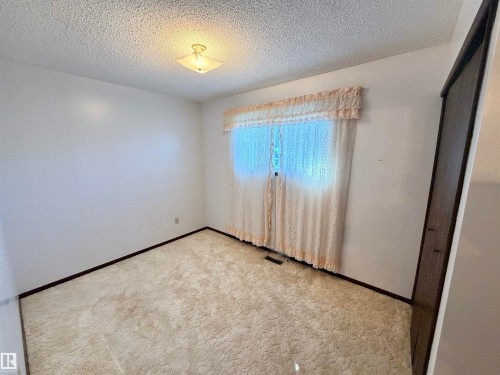 5233 49 Avenue, St. Paul Town, AB 