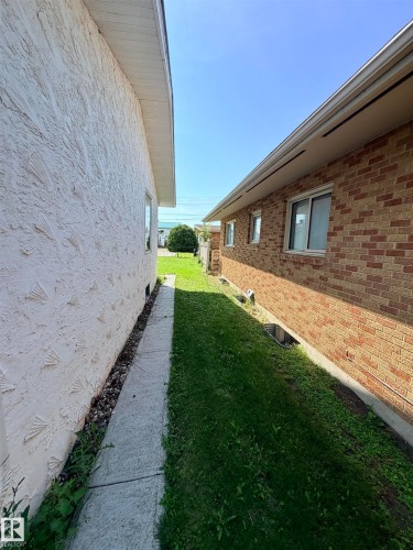5233 49 Avenue, St. Paul Town, AB 