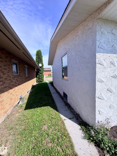 5233 49 Avenue, St. Paul Town, AB 