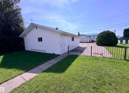 5233 49 Avenue, St. Paul Town, AB 