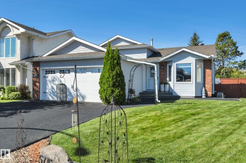 5735 152A Avenue Nw, Edmonton, AB 