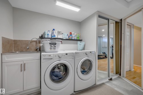 5735 152A Avenue Nw, Edmonton, AB 