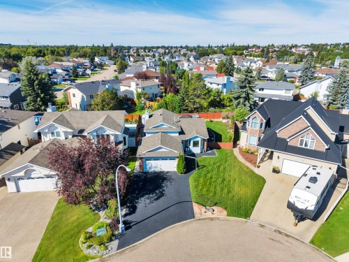 5735 152A Avenue Nw, Edmonton, AB 