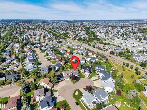 5735 152A Avenue Nw, Edmonton, AB 