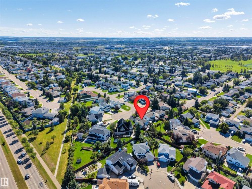 5735 152A Avenue Nw, Edmonton, AB 