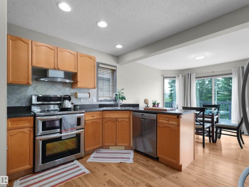 1025 Graham Court Nw, Edmonton, AB 
