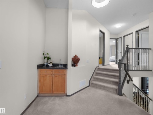 1025 Graham Court Nw, Edmonton, AB 