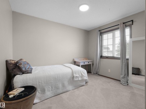 1025 Graham Court Nw, Edmonton, AB 