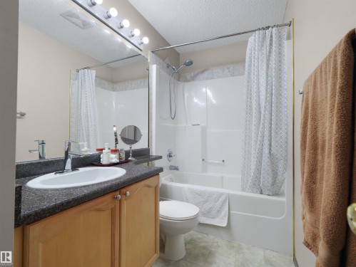 1025 Graham Court Nw, Edmonton, AB 