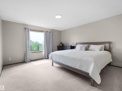 1025 Graham Court Nw, Edmonton, AB 