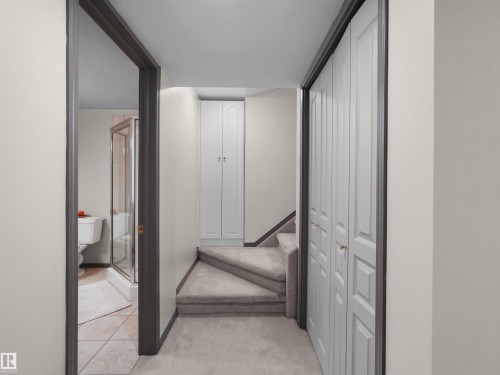 1025 Graham Court Nw, Edmonton, AB 