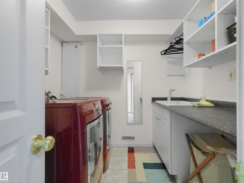 1025 Graham Court Nw, Edmonton, AB 