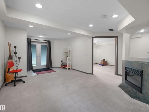 1025 Graham Court Nw, Edmonton, AB 