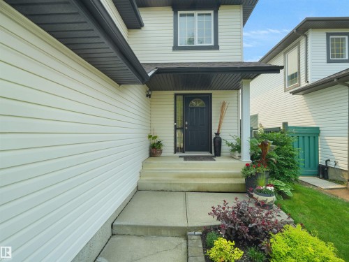 1025 Graham Court Nw, Edmonton, AB 