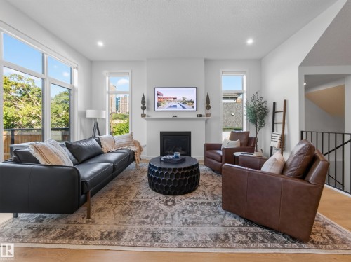 9624 99A Street Nw, Edmonton, AB 