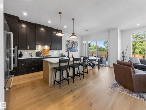 9624 99A Street Nw, Edmonton, AB 