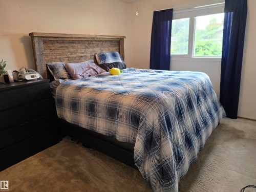 33 Athapaskan Drive, Leduc, AB 