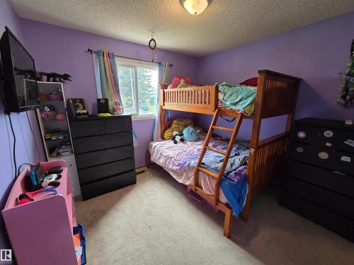 33 Athapaskan Drive, Leduc, AB 