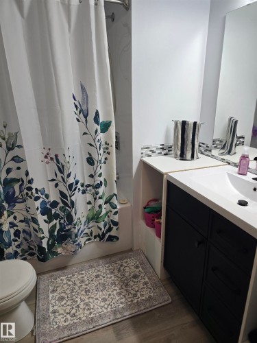 33 Athapaskan Drive, Leduc, AB 