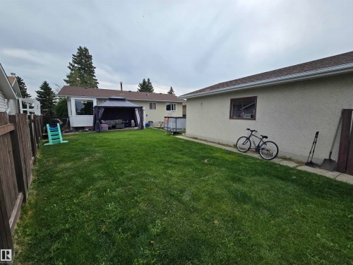 33 Athapaskan Drive, Leduc, AB 