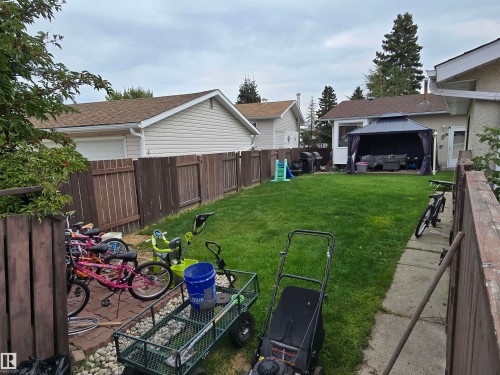 33 Athapaskan Drive, Leduc, AB 