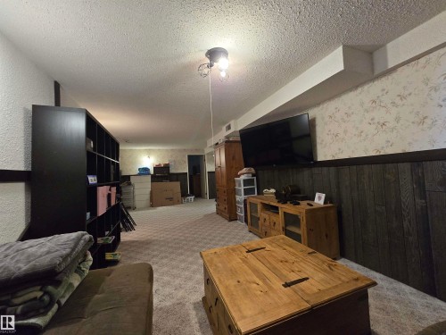 33 Athapaskan Drive, Leduc, AB 