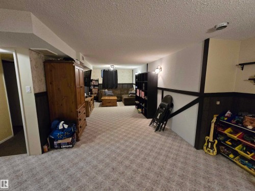 33 Athapaskan Drive, Leduc, AB 