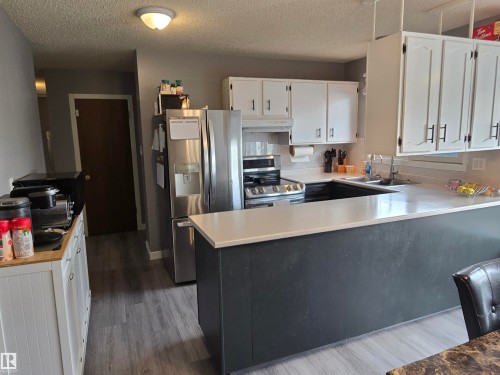33 Athapaskan Drive, Leduc, AB 
