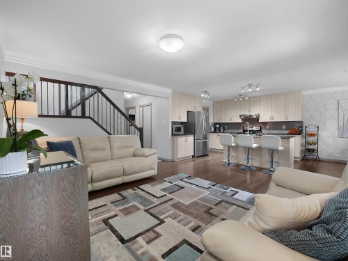 820 179 Street Sw, Edmonton, AB 