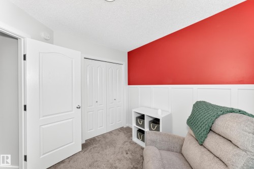 5233 22 Avenue Sw, Edmonton, AB 