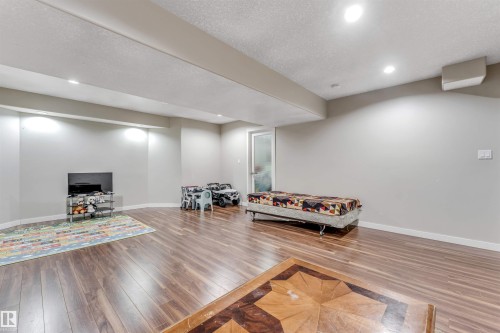 3311 21 Street Nw, Edmonton, AB 