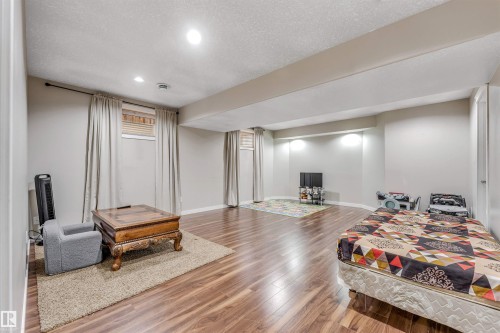 3311 21 Street Nw, Edmonton, AB 