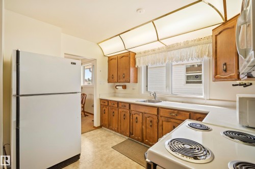 12321 136 Avenue Nw, Edmonton, AB 