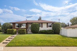 12321 136 Avenue NW  Edmonton, AB T5L 4A7
