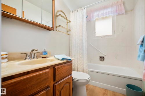 12321 136 Avenue Nw, Edmonton, AB 