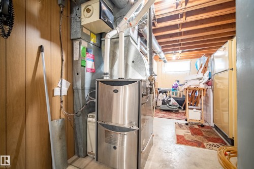 12321 136 Avenue Nw, Edmonton, AB 