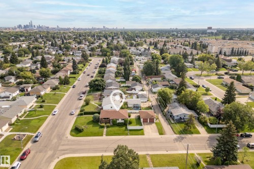 12321 136 Avenue Nw, Edmonton, AB 
