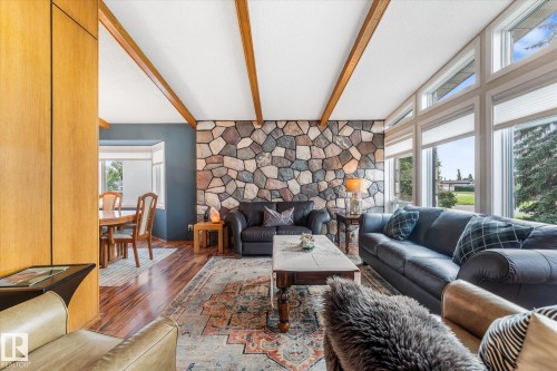 9504 139 Avenue Nw, Edmonton, AB 