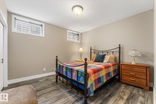 9504 139 Avenue Nw, Edmonton, AB 