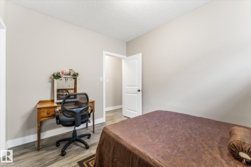 9504 139 Avenue Nw, Edmonton, AB 