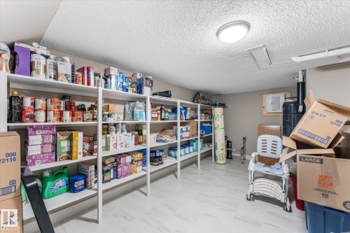 9504 139 Avenue Nw, Edmonton, AB 